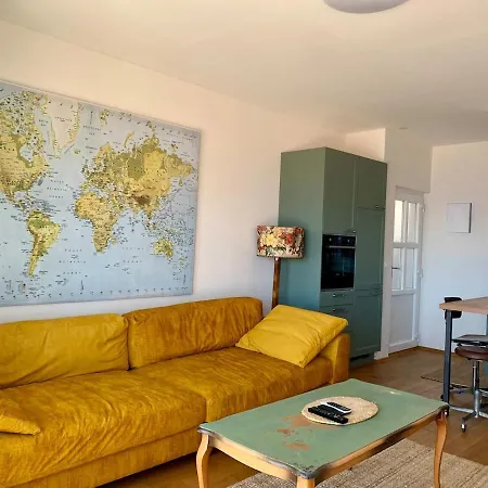 Vacation Caca * Jesenice (Split-Dalmatia)