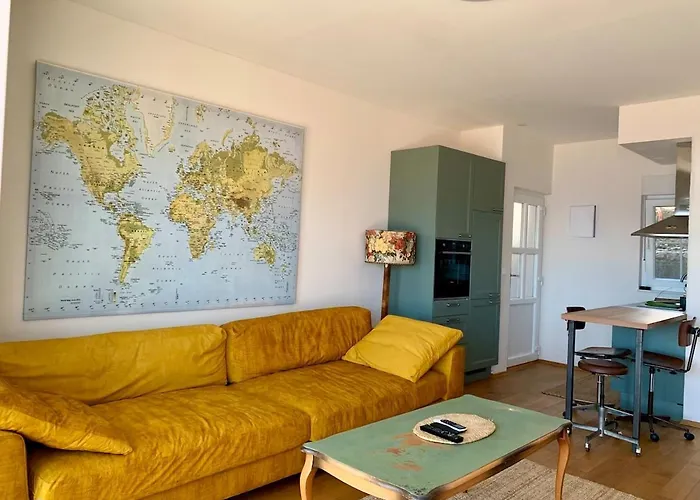 Vacation Caca * Jesenice (Split-Dalmatia)