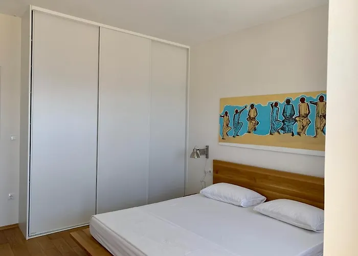 Vacation Caca Apartment Jesenice (Split-Dalmatia)